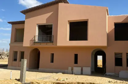 Villa - 4 Bedrooms - 3 Bathrooms for sale in Village West - Sheikh Zayed Compounds - Sheikh Zayed City - Giza
