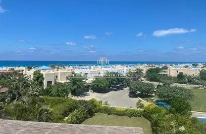 Penthouse - 3 Bedrooms - 4 Bathrooms for sale in Hacienda - North Coast