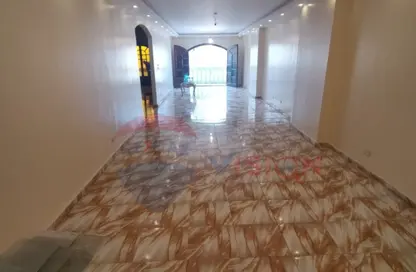 شقة - 3 غرف نوم - 1 حمام للبيع في شارع زين العابدين - محرم بك - حي وسط - الاسكندرية