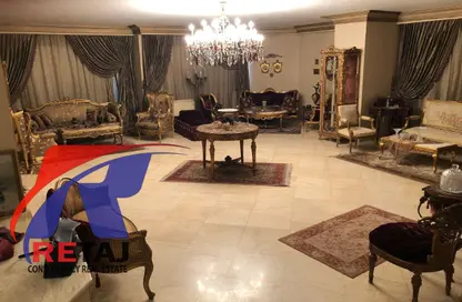 شقة - 4 غرف نوم - 4 حمامات للايجار في شارع محمد فريد - ميدان الحجاز - النزهة - القاهرة