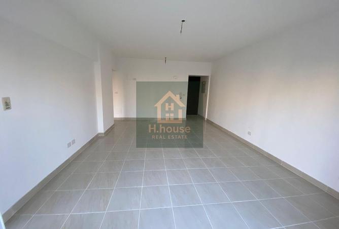 8293912 - Property Main Image