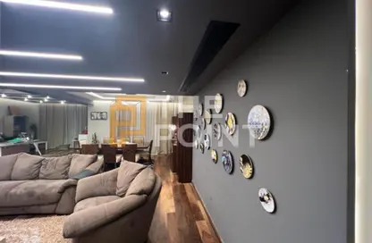 شقة - 2 غرف نوم - 2 حمامات للبيع في جاليريا  مون فالى - المستثمرين الجنوبية - مدينة القاهرة الجديدة - القاهرة