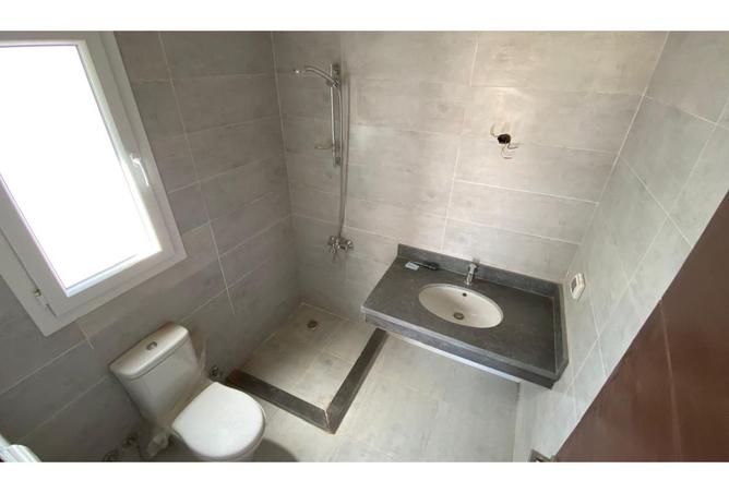 8449200 - Property Image 3