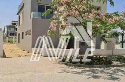 Villa - 6 Bedrooms - 5 Bathrooms for sale in Hyde Park - 5th Settlement Compounds - The 5th Settlement - New Cairo City - Cairo