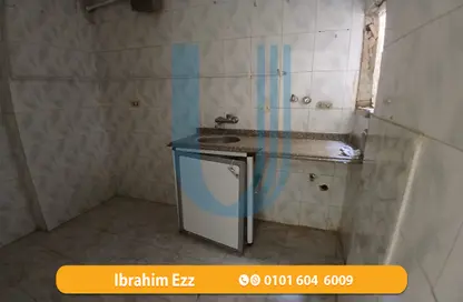 Apartment - 3 Bedrooms - 1 Bathroom for sale in Moharam Bek St. - Moharam Bek - Hay Wasat - Alexandria