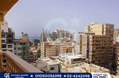 شقة - 3 غرف نوم - 3 حمامات للبيع في جليم - حي شرق - الاسكندرية