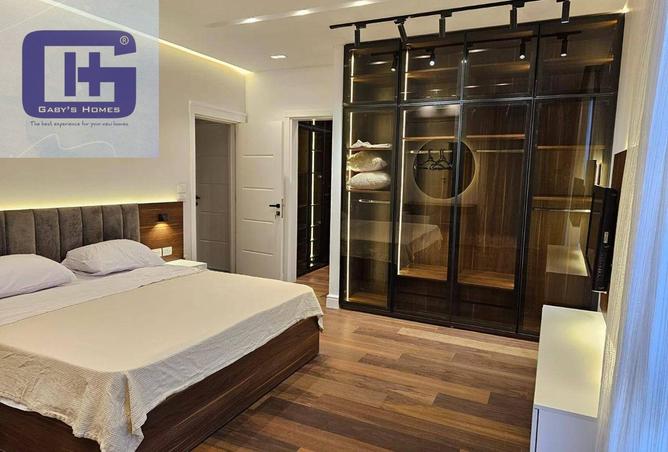 8403555 - Property Image 3