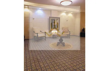Apartment - 4 Bedrooms - 2 Bathrooms for sale in Al Narges 3 - Al Narges - New Cairo City - Cairo