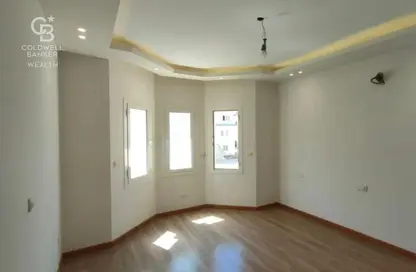 Apartment - 4 Bedrooms - 3 Bathrooms for sale in Mountain View Hyde Park - 5th Settlement Compounds - The 5th Settlement - New Cairo City - Cairo