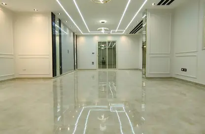 شقة - 3 غرف نوم - 2 حمامات للبيع في البوابة الاولي - خوفو - حدائق الاهرام - الجيزة