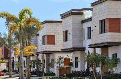 Villa - 3 Bedrooms - 3 Bathrooms for sale in Azzar - 5th Settlement Compounds - The 5th Settlement - New Cairo City - Cairo
