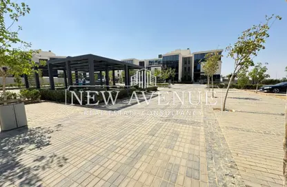 Full Floor - Studio - 2 Bathrooms for sale in Heartwork - The 5th Settlement - New Cairo City - Cairo