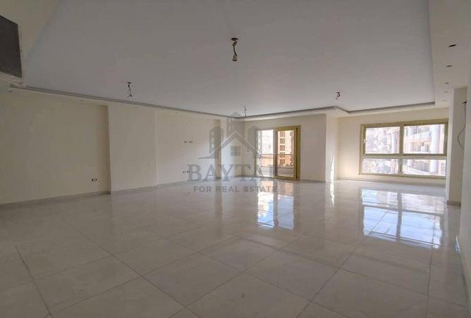 8230180 - Property Image 2