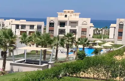 شاليه - 2 غرف نوم - 2 حمامات للبيع في جايا - راس الحكمة - الساحل الشمالي