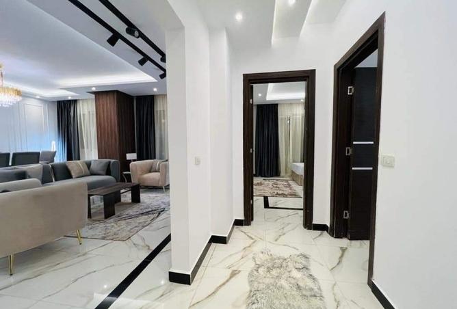 8324190 - Property Image 3