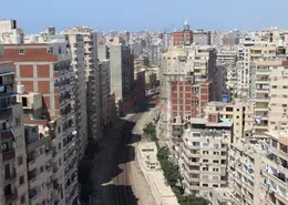Apartment - 4 Bedrooms - 2 Bathrooms for sale in Omar Al Mokhtar St. - Janaklees - Hay Sharq - Alexandria