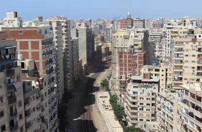 Apartment - 4 Bedrooms - 2 Bathrooms for sale in Omar Al Mokhtar St. - Janaklees - Hay Sharq - Alexandria