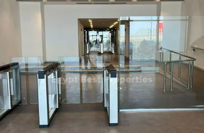 مطعم - استوديو - 3 حمامات للبيع في شارع ال ٩٠ الجنوبي - شارع التسعين الجنوبي - التجمع الخامس - مدينة القاهرة الجديدة - القاهرة