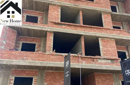 Apartment - 3 Bedrooms - 2 Bathrooms for sale in Bait Alwatan - The 5th Settlement - New Cairo City - Cairo