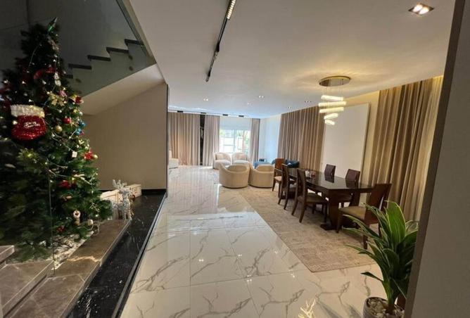 8034249 - Property Image 2