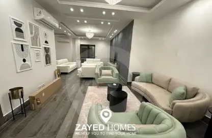 Apartment - 3 Bedrooms - 3 Bathrooms for sale in The Courtyards - Sheikh Zayed Compounds - Sheikh Zayed City - Giza