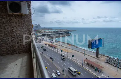 شقة - 2 غرف نوم - 1 حمام للايجار في طريق الجيش - لوران - حي شرق - الاسكندرية