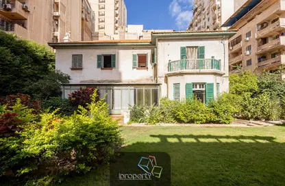 Villa - 6 Bedrooms - 4 Bathrooms for sale in Al Kanesa Al Angelaya St. - Stanley - Hay Sharq - Alexandria