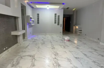 Apartment - 3 Bedrooms - 2 Bathrooms for rent in 9th District - Sheikh Zayed City - Giza