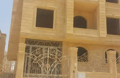 Whole Building - 3 Bedrooms - 2 Bathrooms for sale in Touristic 1 - Northern Expansions - 6 October City - Giza