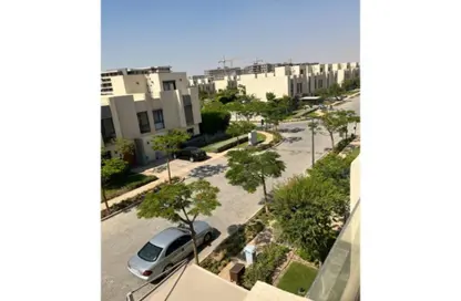 فيلا - 3 غرف نوم - 4 حمامات للبيع في كمبوند البروج - كمبوندات الشروق - مدينة الشروق - القاهرة