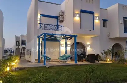 منزل مزدوج - 4 غرف نوم - 3 حمامات للبيع في ماونتن فيو راس الحكمة - راس الحكمة - الساحل الشمالي