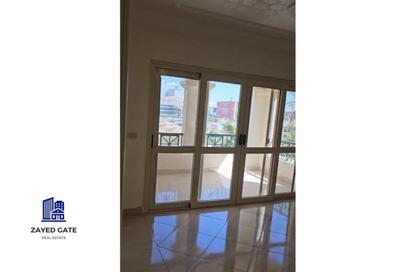 شقة - 3 غرف نوم - 2 حمامات للايجار في مدينة الخمائل - كمبوندات الشيخ زايد - الشيخ زايد - الجيزة