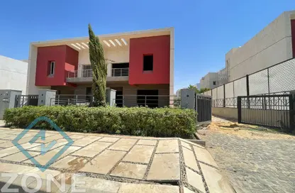 Villa - 3 Bedrooms - 3 Bathrooms for sale in Madinaty - Cairo