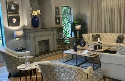 Villa - 5 Bedrooms - 4 Bathrooms for sale in Seasons Residence - Ext North Inves Area - New Cairo City - Cairo