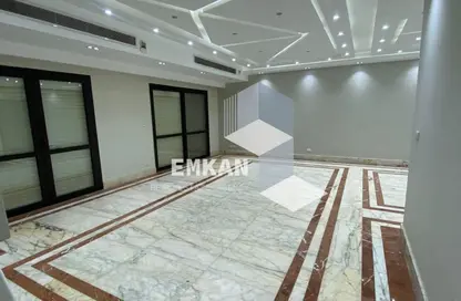 Apartment - 3 Bedrooms - 4 Bathrooms for sale in The Courtyards - Sheikh Zayed Compounds - Sheikh Zayed City - Giza