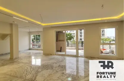 دوبلكس - 3 غرف نوم - 3 حمامات للايجار في جاردن ريزدنس - هايد بارك - مدينة القاهرة الجديدة - القاهرة