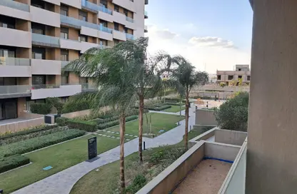 شقة - 3 غرف نوم - 3 حمامات للبيع في كمبوند البروج - كمبوندات الشروق - مدينة الشروق - القاهرة