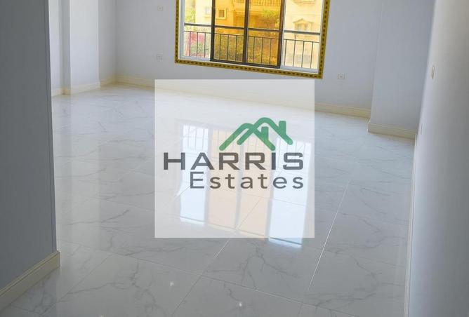 8239347 - Property Image 3