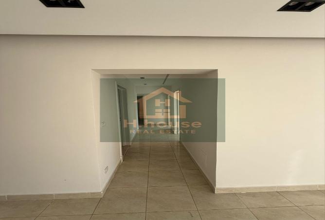 8451968 - Property Image 2