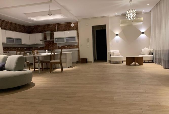 8015707 - Property Image 3
