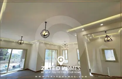 تاون هاوس - 4 غرف نوم - 4 حمامات للايجار في نيو جيزة - طريق مصر اسكندرية الصحراوي - مدينة 6 أكتوبر - الجيزة