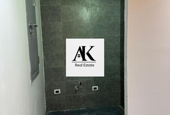 8352892 - Property Image 3