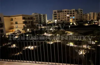 شقة - 2 غرف نوم - 3 حمامات للايجار في أو ويست - كمبوندات 6 أكتوبر - مدينة 6 أكتوبر - الجيزة