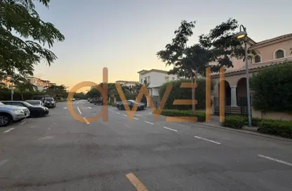 Villa - 3 Bedrooms - 2 Bathrooms for sale in Levana - Uptown Cairo - Mokattam - Cairo