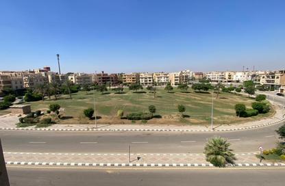 Apartment - 3 Bedrooms - 2 Bathrooms for sale in Ahmed Shawky Axis - El Banafseg 1 - El Banafseg - New Cairo City - Cairo