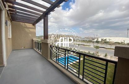 فيلا - 6 غرف نوم - 6 حمامات للايجار في نيو جيزة - طريق مصر اسكندرية الصحراوي - مدينة 6 أكتوبر - الجيزة