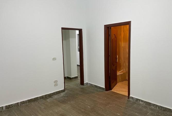 8554900 - Property Image 2