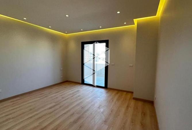 8206051 - Property Image 3