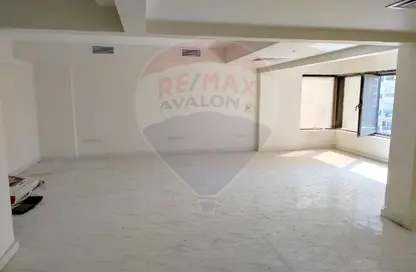 مساحات مكتبية - استوديو - 1 حمام للبيع في سيدي جابر - حي شرق - الاسكندرية