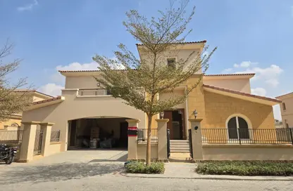 Villa - 5 Bedrooms - 7 Bathrooms for sale in Celesta Hills - Uptown Cairo - Mokattam - Cairo